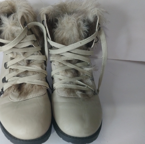 Wanted Cream Fur-Lined Winter Boots - Picture 2 of 6